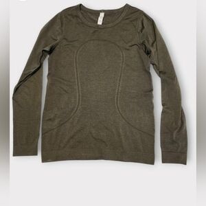 Size 4 - Lululemon Swiftly Tech Long Sleeve (Breeze) (Relaxed Fit)